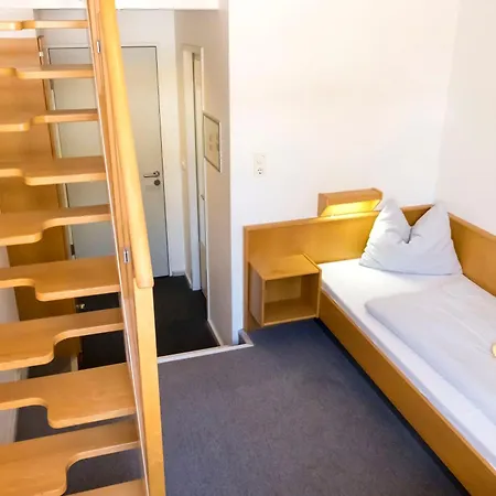 Zuendholzfabrik Hostel