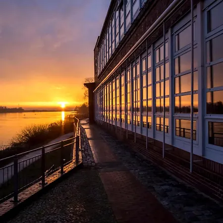 Zuendholzfabrik * Лауэнбург