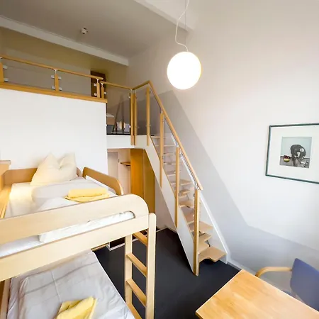 Zuendholzfabrik Hostel *