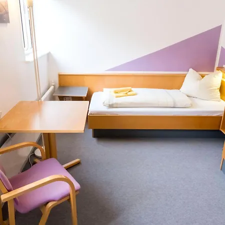 Hostel Zuendholzfabrik *